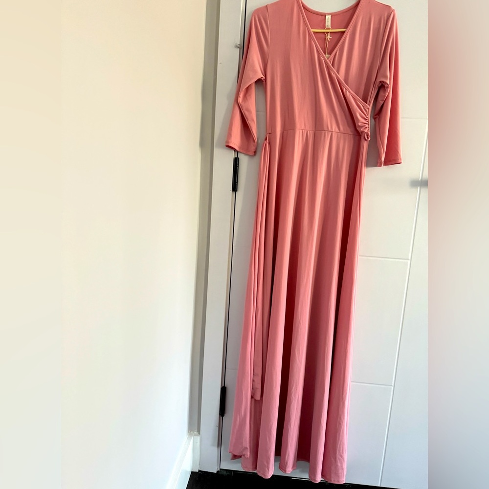 Pink blush size M maternity dress for shower or photoshoot